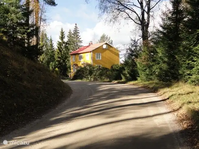 Die Busy road von Vagla .... keine Notwendigkeit für Asphalt für 2 Autos pro Tag ...;-)