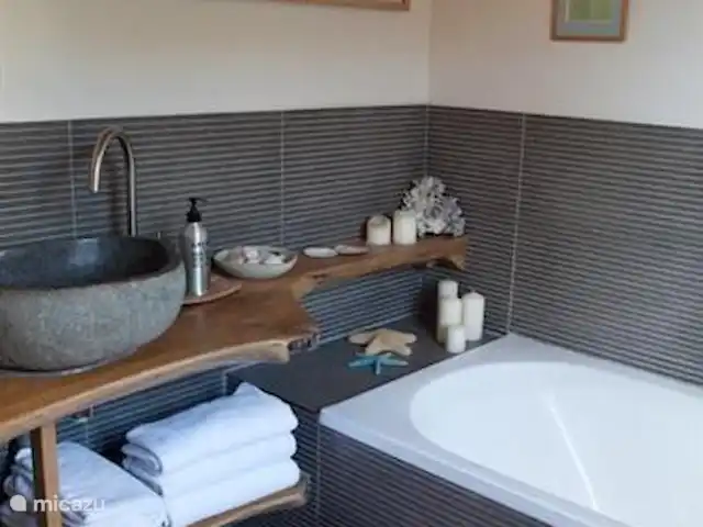 Villa Dolceacqua | Italie, Ligurie, Dolceacqua - villa Salle de bain à l'étage