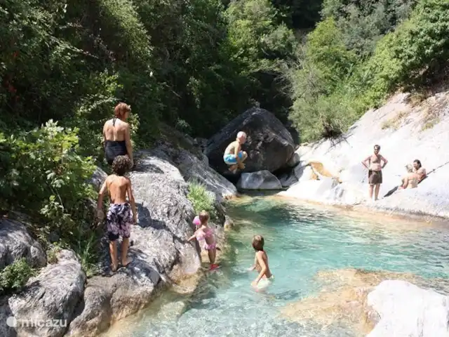 Villa Dolceacqua | Italie, Ligurie, Dolceacqua - villa piscines à la rochetta