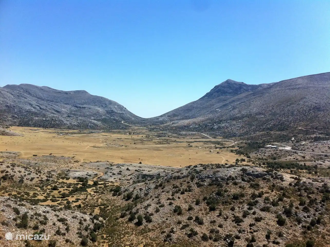 The neighbourhood (1)