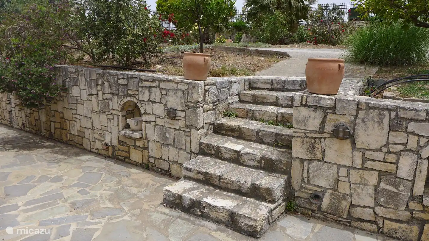 The entrance to the villas from the main gate (2)